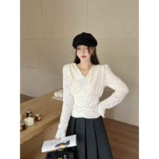 批发V领蕾丝拼接加绒纯色女秋冬2025<b class='q'>新款</b>宽松显瘦百搭长袖打底衫