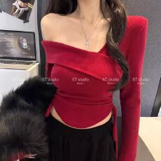 批发十三行2025性感辣妹斜领套头上衣女春季抽褶显瘦一字肩打底衫