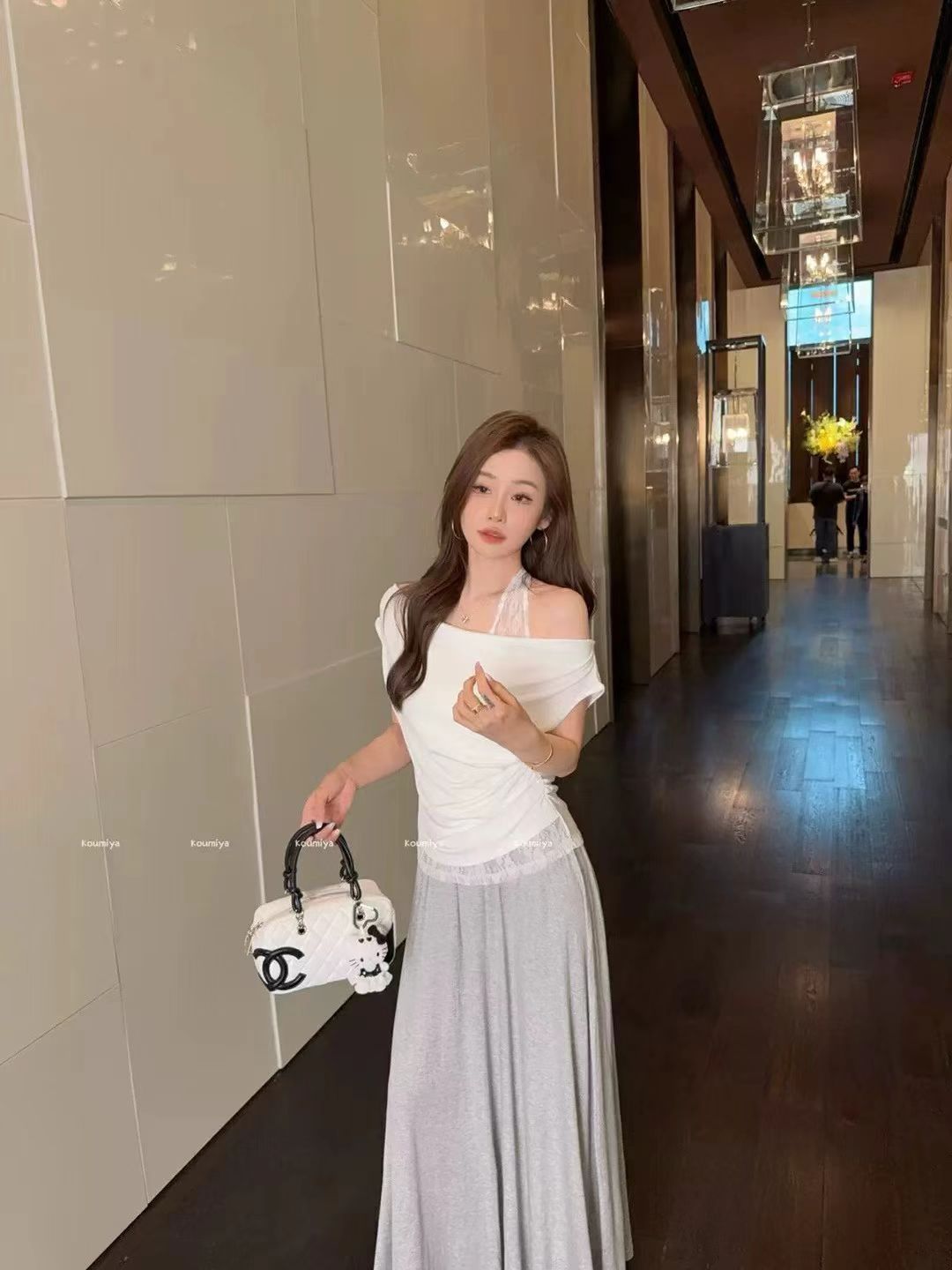 한국 동대문 여성 의류 2026 봄 여름 레이스 레이스 슬립 허리 수축 니트 반팔 흔들다 칼라