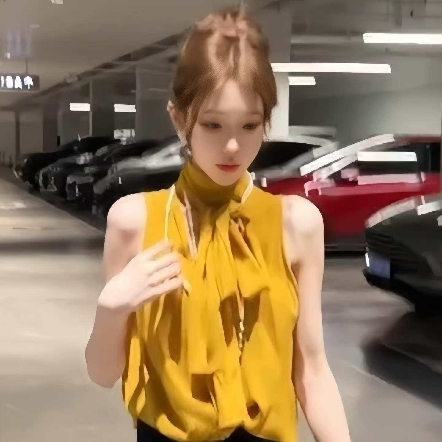 프랑스식 천 금빛 바람 V넥 조끼 여성 여름 순수한 욕망 품격 몸매 가꾸기 슬림해 보이는 작은 키 슈퍼 잘 생긴 외출용 맨위