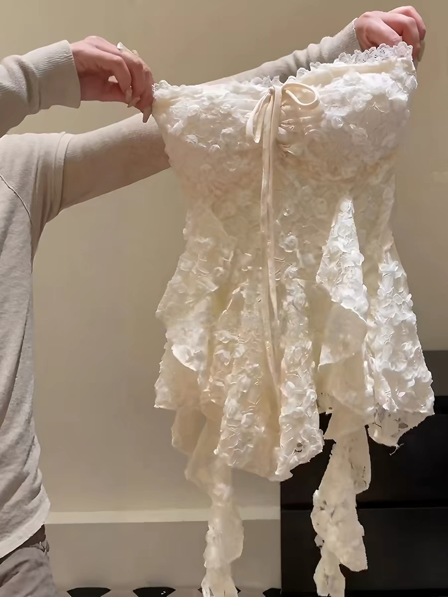 한 부서 섹시함 레이스 조각 튜브탑 조끼 여성 여름 새로운 무거운 작업 디자인 센스 자수 포장 가슴 외출용 맨위