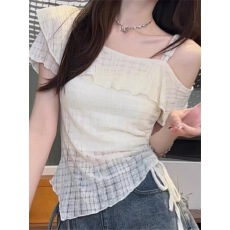 甜美风荷叶边吊带斜肩罩衫2026夏季新款设计感显瘦短袖上衣女