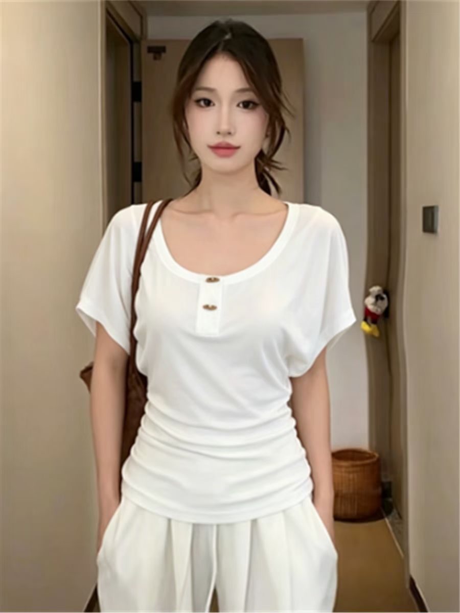 출퇴근 바람 u 칼라 반팔 몸매 가꾸기 슬림해 보이는 소매 지방 라운드 넥 슬림해 보이는 소뿔 버클 디자인 티셔츠 한 부서 다용도 반팔