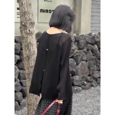 批发黑色后背纽扣<b class='q'>长袖</b><b class='q'>衬衫</b>女防晒罩衫2026新款夏季高级感薄款微透上衣