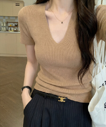 여름 인사이드 가져 가라. 고급 센스 슬림해 보이는 몸매 가꾸기 Chic 만나는 맨위 오래된 돈 바람 긍정적 인 어깨 V넥 니트 반팔 티셔츠 여성