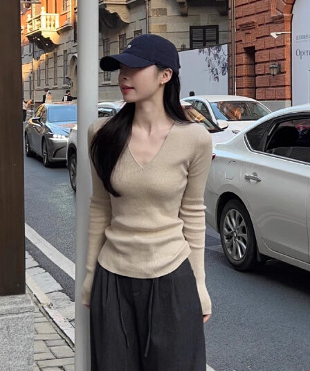 낮은 네크라인 V넥 긴팔 인사이드 가져 가라. 기본 셔츠 여성 가을 겨울철 양모 스웨터 니트 스웨터 몸매 가꾸기 타이트 쇼트 스타일 맨위