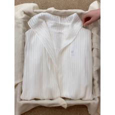 批发<b class='q'>大码</b>纯色条纹翻领<b class='q'>长袖</b>衬衫女2026年春季新款时尚百搭气质减龄通勤