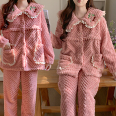 批发<b class='q'>冬</b>季月子服加厚法兰绒孕妇睡衣女产后喂奶衣秋<b class='q'>冬</b>哺乳衣两件套装