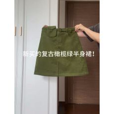 批发2025年秋<b class='q'>新款</b>复古工装风绿色灯芯绒半身裙女高腰显瘦A字短裙