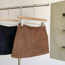 批发280克麂皮绒  2025年秋冬韩版加厚防走光女低腰麂皮绒包臀半身裙