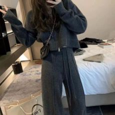 批发秋冬新款高级感时尚开衫连帽短款上衣休闲阔腿<b class='q'>裤</b><b class='q'>两件套</b>潮