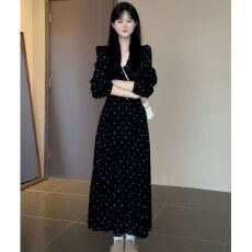 批发2026新款法式黑色v领波点长袖<b class='q'>连衣裙</b>子早秋季小个子气质<b class='q'>收腰</b>长裙