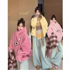 批发秋冬女加厚<b class='q'>短款</b>连帽麂皮绒羊羔毛仿皮毛一体环保<b class='q'>皮草</b>外套