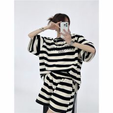 批发仿棉鱼鳞200克  条纹休闲<b class='q'>运动</b>套装女夏宽松大码短袖短裤两件套装