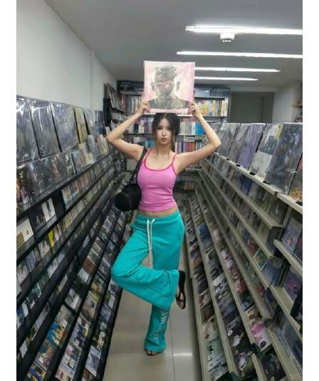 광저우 단단한 경기 사람들 면 빈 가스 층 280 그램 핫걸 루즈핏 슬림해 보이는 다용도 바닥 청소 긴 바지 여성