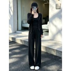 批发巨好看的早秋一整套盐系轻熟超火外套吊带阔腿裤三件套女
