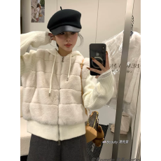 白色毛茸茸连帽小香风毛呢外套女冬季加厚加绒韩系高级感保暖上衣