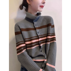 批发撞色拼接柔软舒适羊绒毛衣2025冬季小众长袖针织开衫单排扣设计感