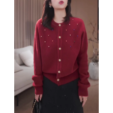 批发重工新年风红色钉珠针织开衫女秋冬新款时尚宽松通勤显瘦漂亮<b class='q'>毛衣</b>