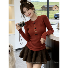 批发韩系穿搭牛角扣亨利领毛针织衫女秋冬<b class='q'>修身</b>显瘦高级感内搭打底上衣