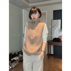 批发时尚百搭极简风慵懒叠穿设计感秋<b class='q'>冬</b>马甲女