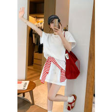 批发爱情魔鬼鱼 时尚套装女2026夏季新款短袖T恤<b class='q'>半身裙</b>短裙披肩三件套