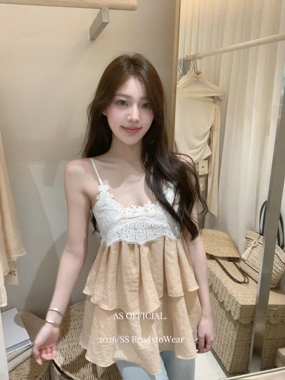 2026 년 여름 섹션 레이스 조각 디자인 센스 다용도 퍼프 슬립 작은 셔츠 분위기 센스 달콤함 부드러운 맨위