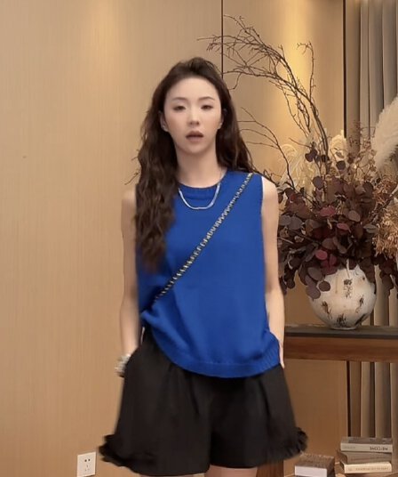 작은 조용한 잠시 단추 민소매 니트 조끼 2026 여름 새로운 미니멀리즘 다용도 맨위