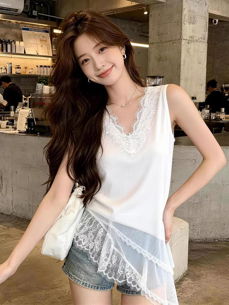 화이트 V넥 레이스 조각 불규칙 밑단 티셔츠 여성 셔츠