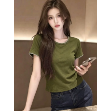 批发绿色甜美风减龄正肩<b class='q'>短袖</b><b class='q'>T</b><b class='q'>恤</b><b class='q'>女</b>夏装2026时尚气质御姐轻熟绝美上衣