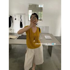 批发优雅风黄色镂空<b class='q'>V领</b>短袖针织衫女夏季
