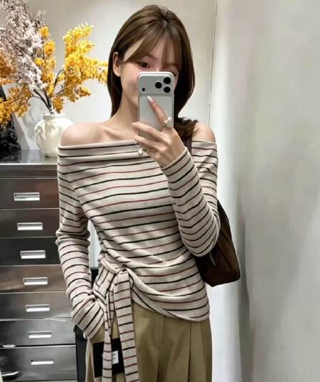 2026 새로운 이른 가을 스트랩 허리 수축 긴팔 여성 Chic 오프숄더 칼라 고유 한 아름다운 작은 셔츠 이른 가을 기본 셔츠