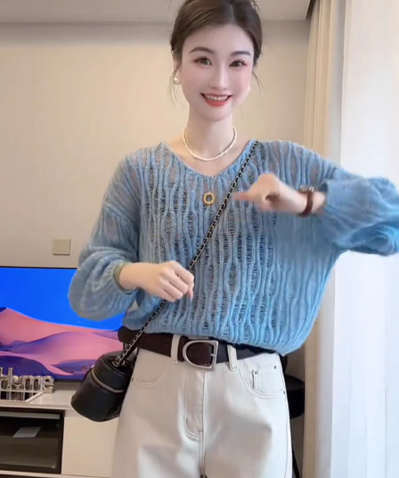 한 부서 질감 센스 파란색 V넥 홀로우 아웃 니트 스웨터