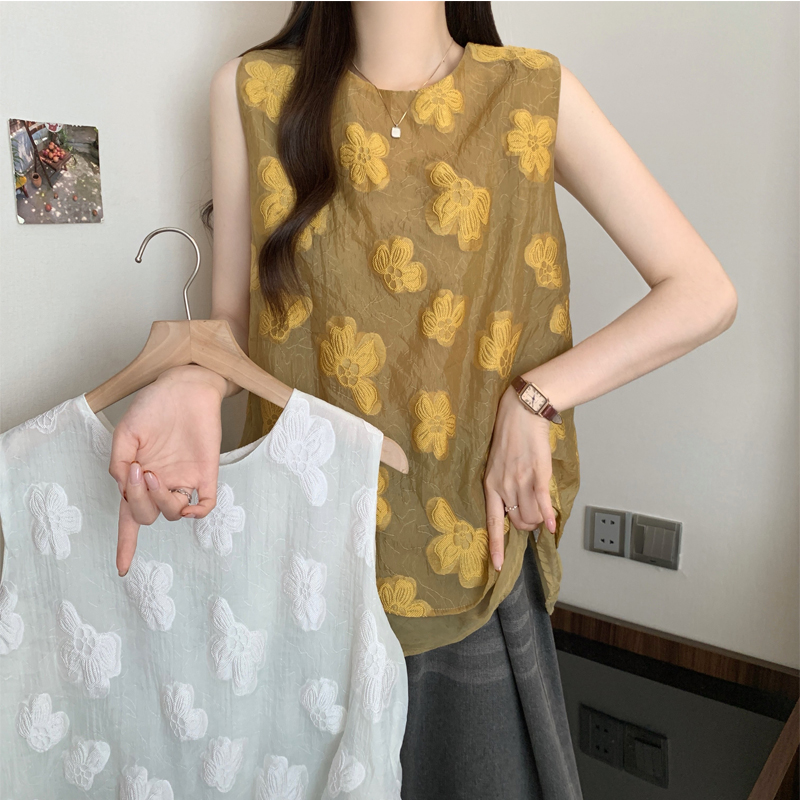 MY8203# 新款夏季黄油可露丽重工绣花料天丝无袖A字宽松挂脖小衫上衣女裝貨源服裝批發