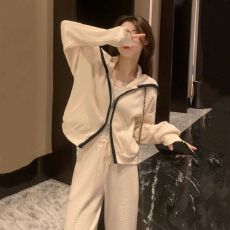 批发网红运动套装女秋季学生韩版宽松<b class='q'>时尚</b>洋气休闲两件套跑步服潮