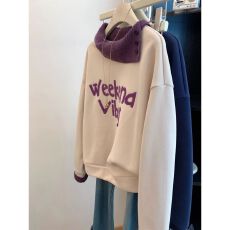 批发米杏色植绒字母拼接<b class='q'>针织</b>假两件落肩袖加厚加绒卫衣女秋冬宽松<b class='q'>上衣</b>