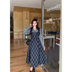 批发<b class='q'>大码</b>胖mm秋季女装新款时尚假两件拼接长袖连衣裙收腰显瘦减龄裙子