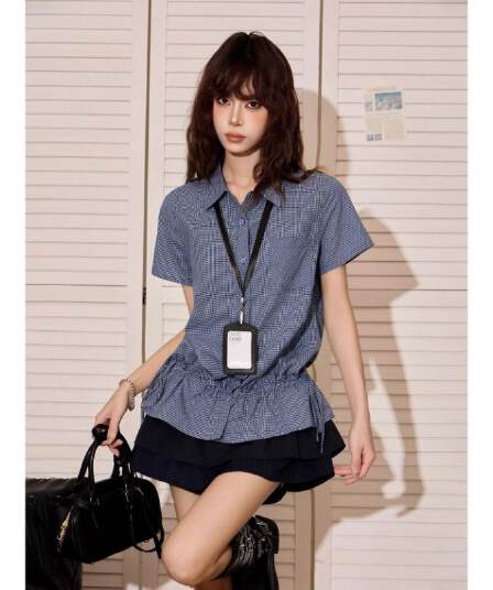 아메리칸 핫걸 파란색 체크무늬 긍정적 인 어깨 반팔 여성 셔츠 여름 몸매 가꾸기 허리 수축 디자인 센스 쇼트 스타일 셔츠 맨위