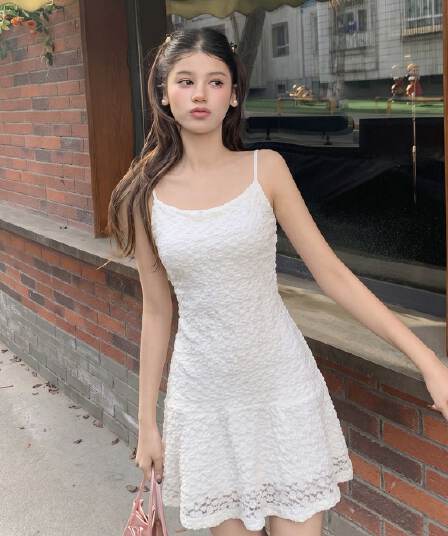 작은 한 번 아니요 한 번 한 부서 화이트 민소매 레이스 슬립 여성 드레스 2026 여름 몸매 가꾸기 한 마디 외출용 치마
