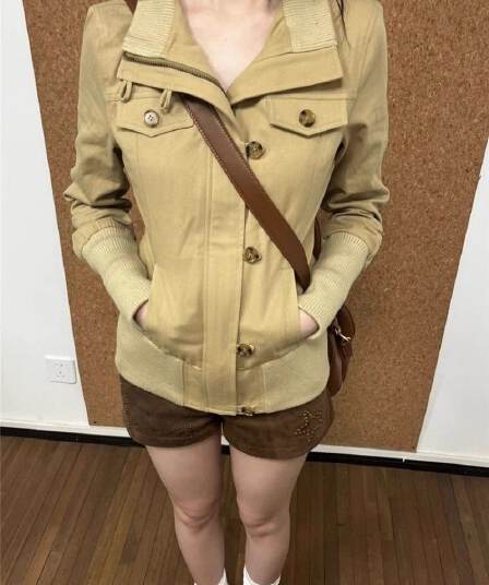 한 부서 레트로 카키 색 바람막이 짧은 여성 코트 가을 지퍼 긍정적 인 어깨 재킷 몸매 가꾸기 쇼트 스타일 야구 유니폼 맨위