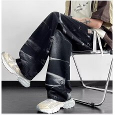 批发小众设计感扎染牛仔裤男款美式潮牌高街阔腿裤男女高街复古弯刀裤