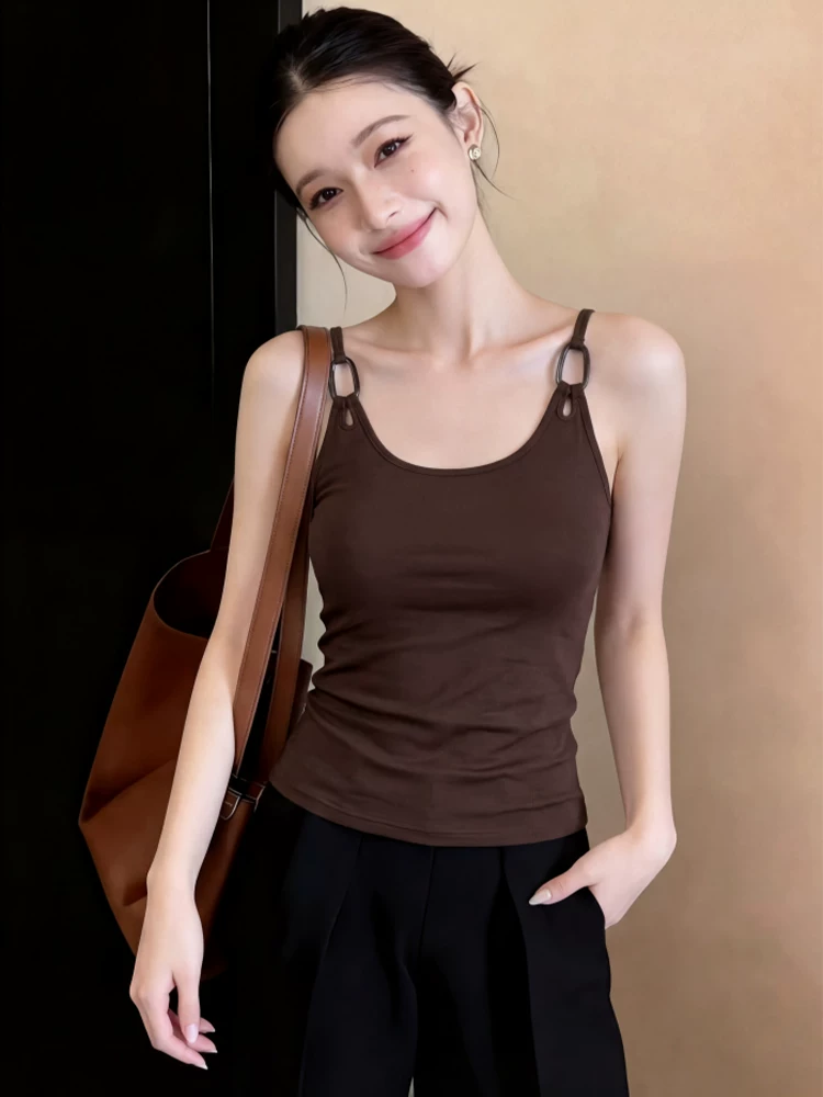 태국 아름다운 커피 색상 u 칼라 작은 슬링 조끼 여성 여름 외출용 핫걸 몸매 가꾸기 인사이드 가져 가라. 민소매 어깨 맨위