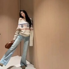 批发时尚新款一字领针织毛衣女软糯慵懒风撞色提花宽松长袖上衣