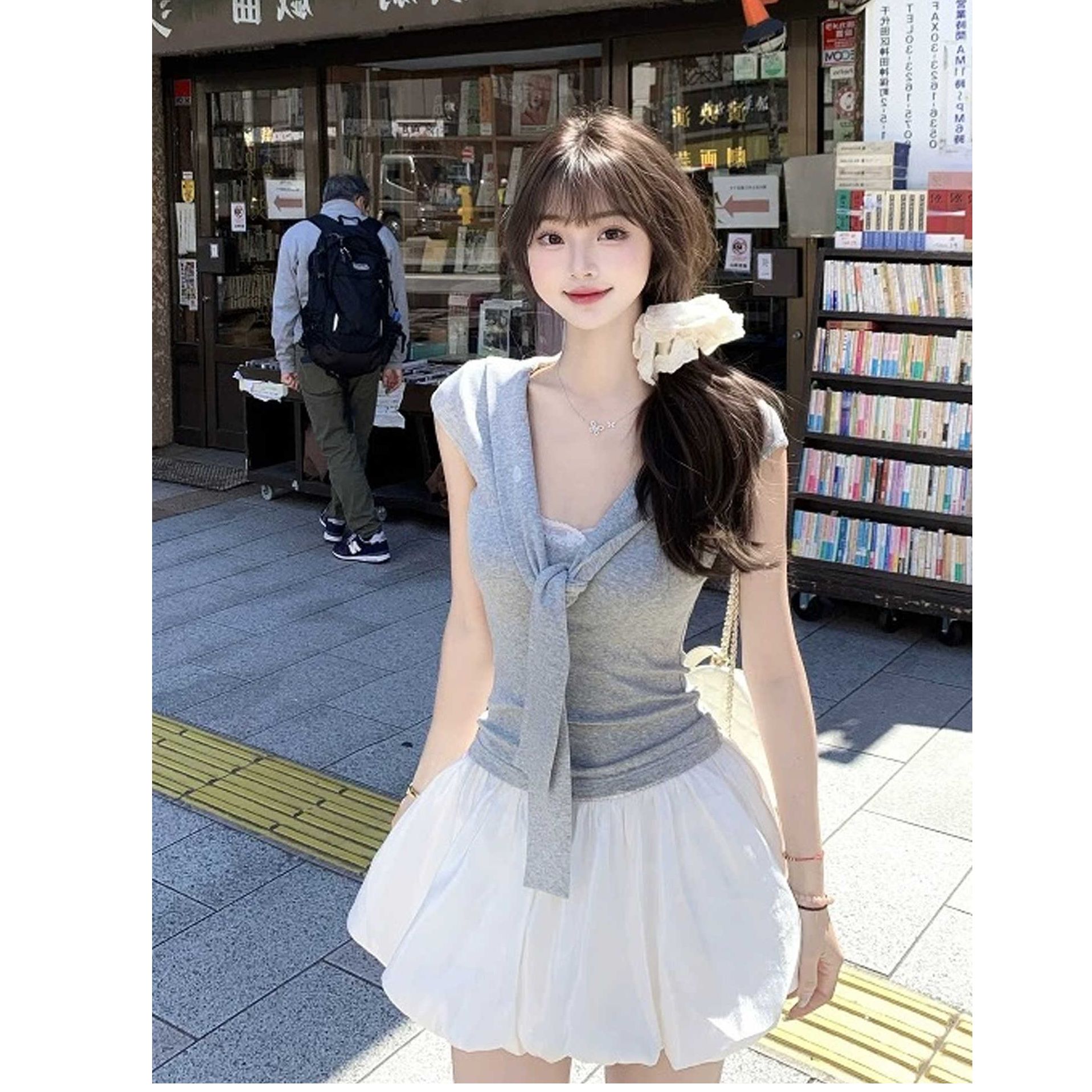 여름 한 부서 학원 스타일 작은 키 착용 가져 가라. 반팔 몸매 가꾸기 맨위 하이웨이스트 꽃밭 반신 치마 세트