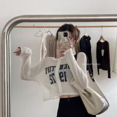 批发薄款夏季宽松短款长袖防晒罩衫上衣冰丝字母开衫外套女