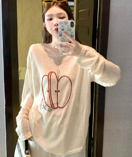 원본 원단 아메리칸 레트로 블라우스 애플 자수 긴팔 티셔츠 여성 루즈핏 자외선 차단 느긋한 바람 맨위