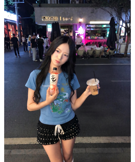 광저우 원단 인쇄 완제품 210 그램 95 면 40s 오스트리아 델 풍경 프린트 파란색 쇼트 스타일 티셔츠