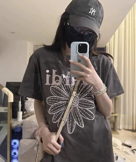 자수 원본 종류 광저우 원단 한 부서 작은 데이지 자수 반팔 t 셔츠 여성