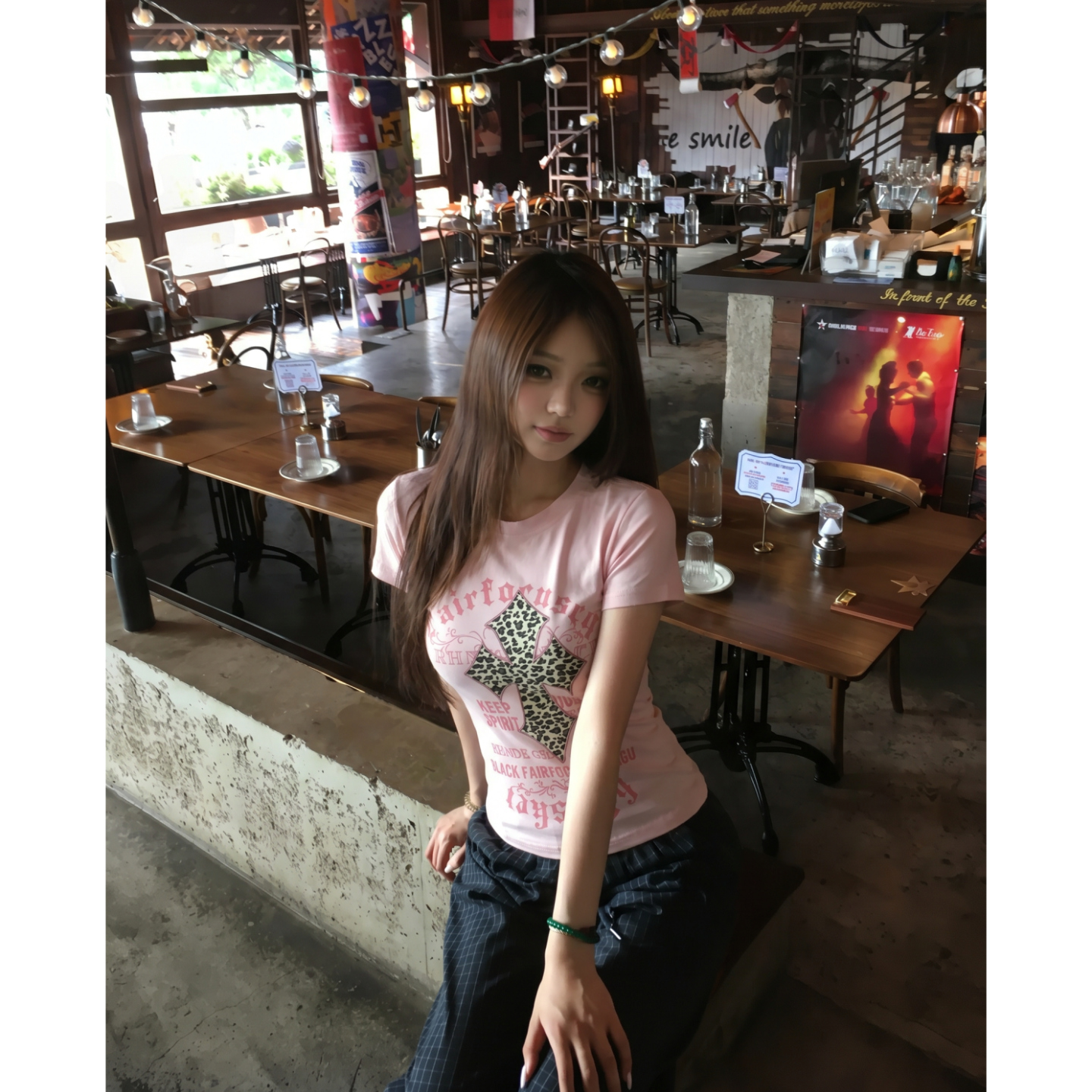 광저우 원단 패치 자수 프린트 완제품 210 그램 95 면 40s 오스트리아 델 레오파드 무늬 알파벳 반팔