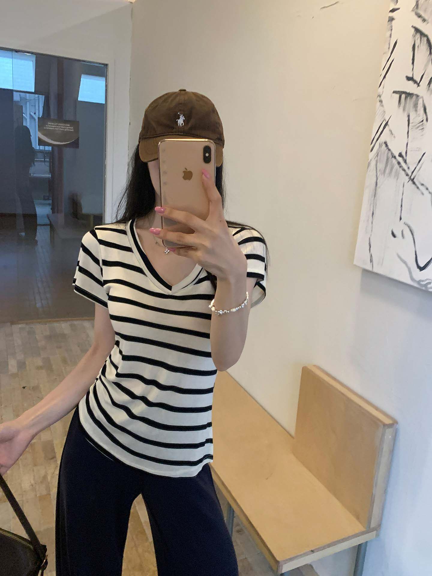 원본 종류 광저우 원단 한 부서 레트로 배색 V넥 스트라이프 반팔 티셔츠